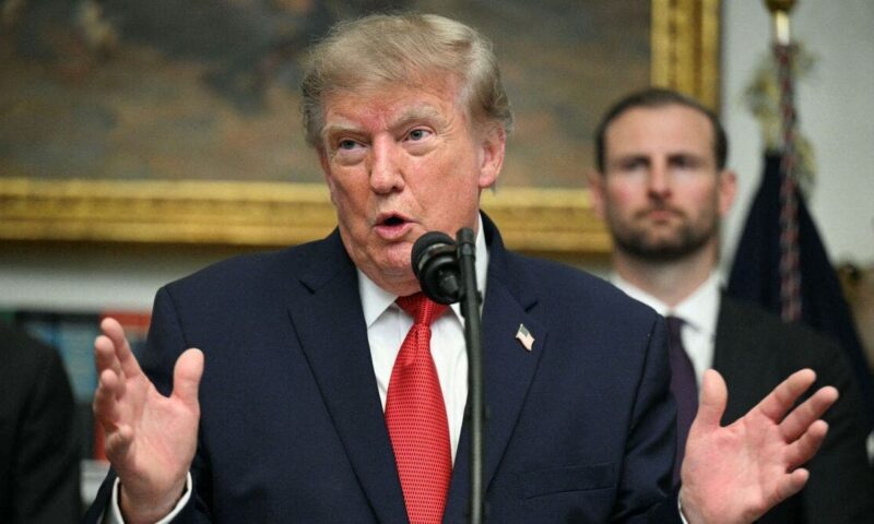 ترامب يهاجم كندا ثانية.. “فرضت علينا رسوما كبيرة لسنوات”
