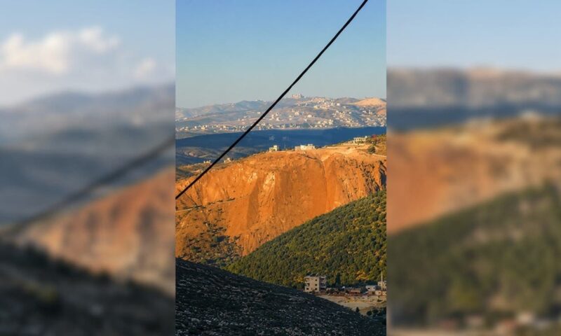 تفجيرات إسرائيلية تسفر عن انهيار جزء من جبل القنطرة في جنوب لبنان