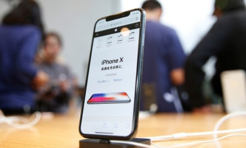 نهاية عصر أحد أشهر هواتف آيفون.. iPhone X ينضم رسميًا لقائمة أجهزة أبل القديمة