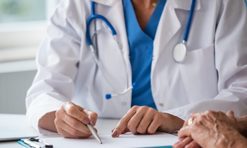 سر رسوب 67% من طلاب كلية طب مصرية.. مختصون: معايير وتقييمات تسببت في أزمة