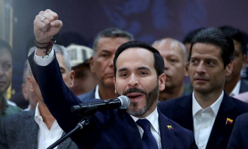تنصيب دي لا إسبرييا رئيسا لكولومبيا يقرّبها من واشنطن