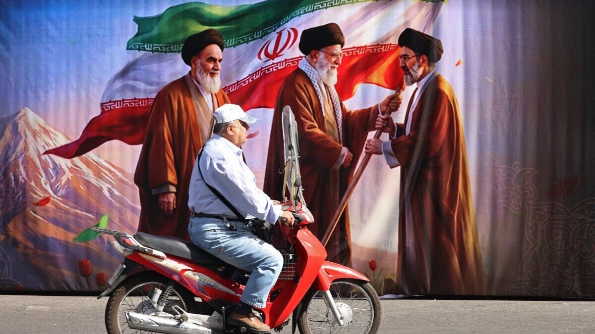 طهران تستعد لمواجهة قد تطول.. وتراهن على تسوية دائمة