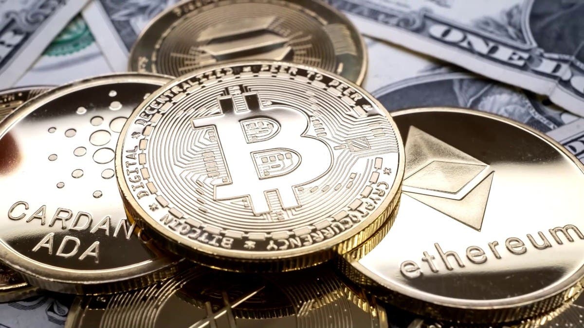 روسيا تتيح التداول العام لعملات بيتكوين وإيثريوم وتيثر
