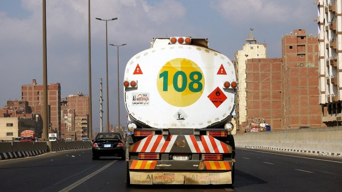 مصر ترفع وارداتها من المازوت 14% في سبتمبر لتعزيز وقود محطات الكهرباء 