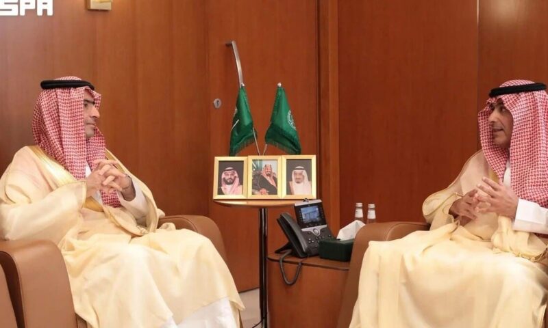 “ساما” وهيئة السوق السعودية تبحثان تعزيز التكامل للحفاظ على الاستقرار المالي