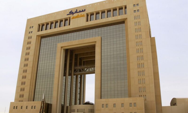 “سابك” تُتم بيع أعمال اللدائن الهندسية المتخصصة التابعة لها في الأميركتين وأوروبا