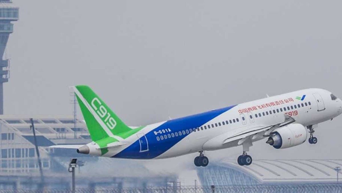 طائرة “سي 919” الصينية تنفذ أول رحلة تجارية دولية