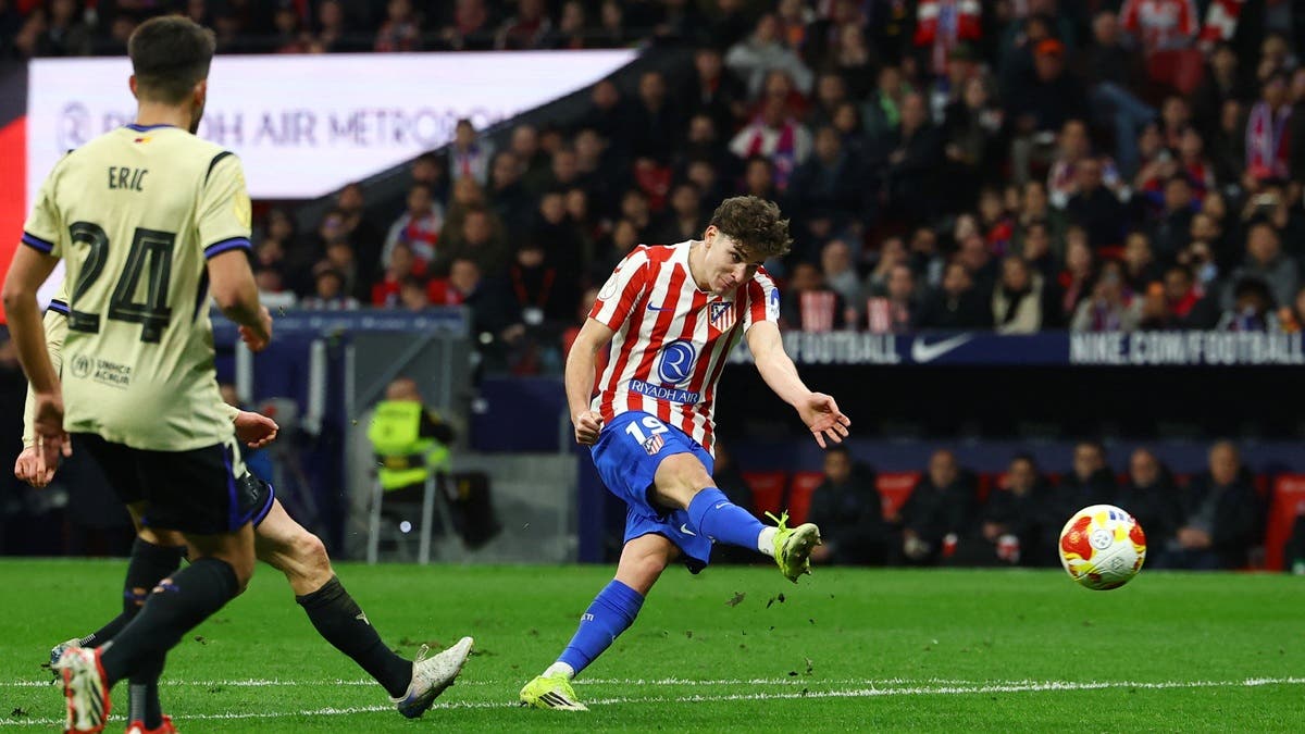 لاعبو أتلتيكو مدريد يطلبون من ألفاريز الاعتذار للجماهير