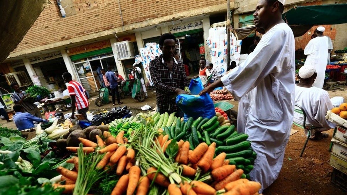 السودان يعلن عن أسواق بيع مخفضة لمواجهة ارتفاع أسعار السلع