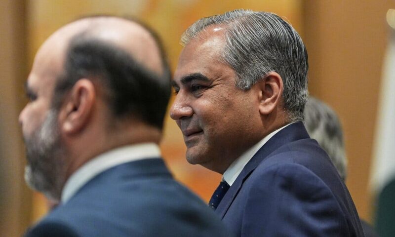 وزير الداخلية الباكستاني يزور إيران لمناقشة التطورات الإقليمية