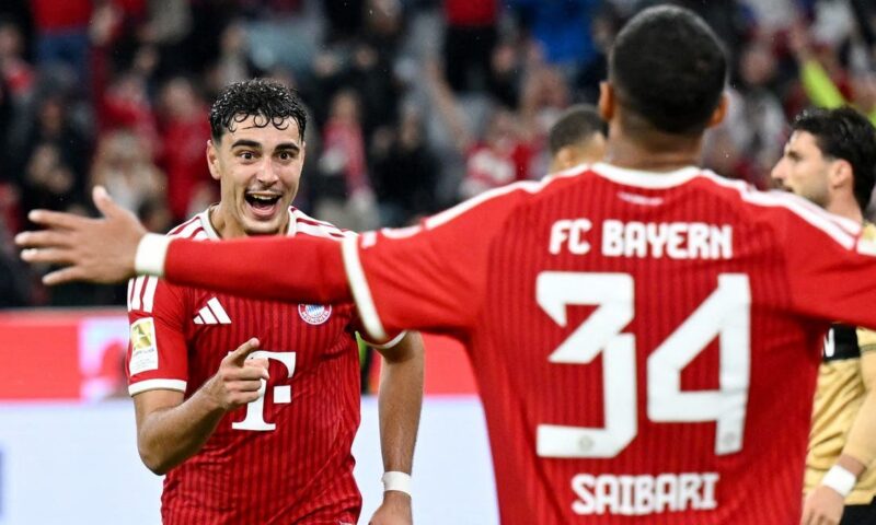 صيباري يصنع هدفين في فوز بايرن الكبير على شتوتغارت