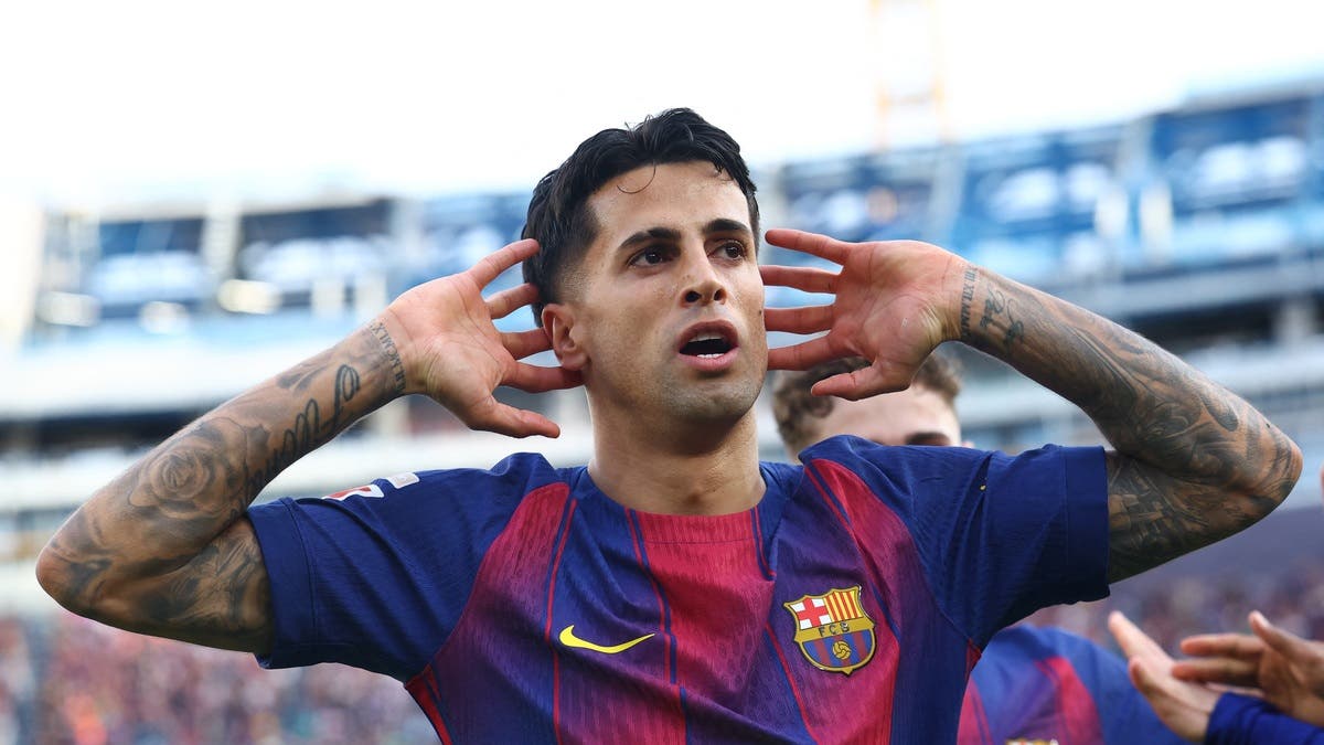 برشلونة يعلن تعاقده مع كانسيلو