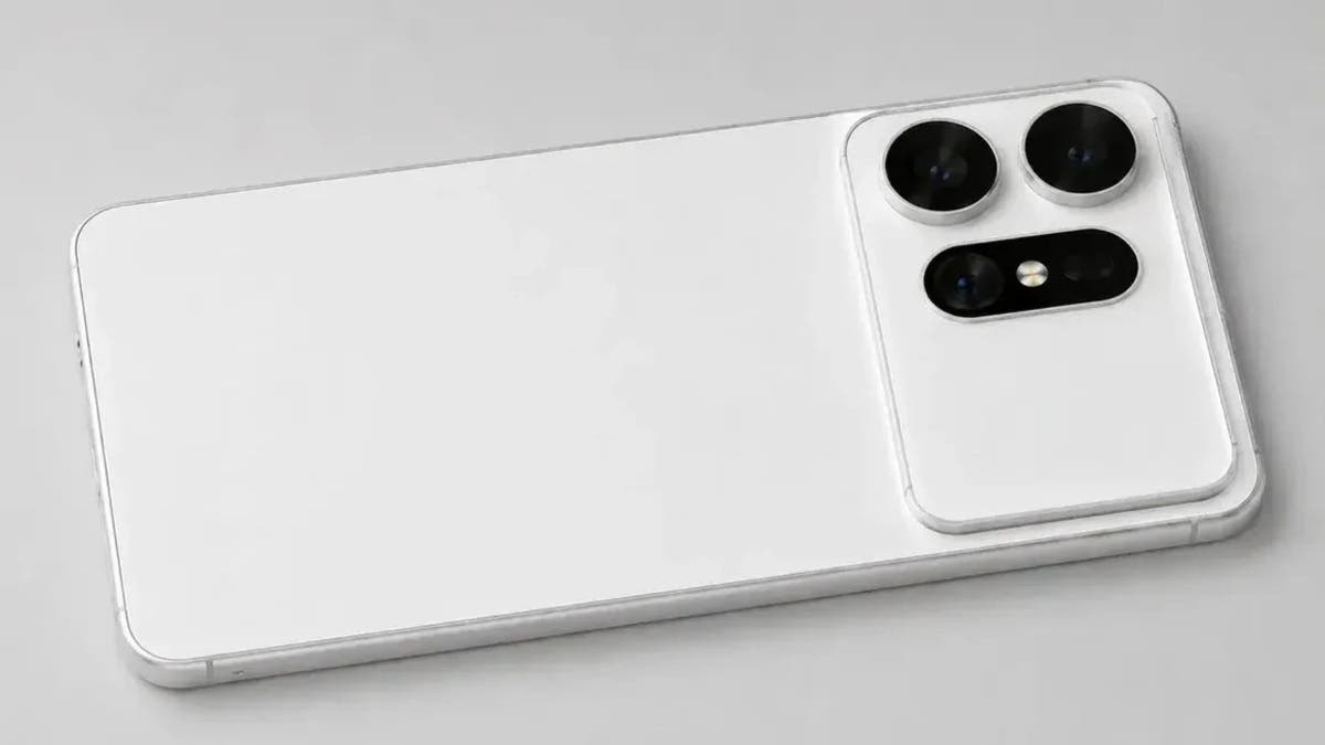 تقرير: Galaxy S27 Ultra يشبه آيفون 17 برو ماكس بشكل صادم
