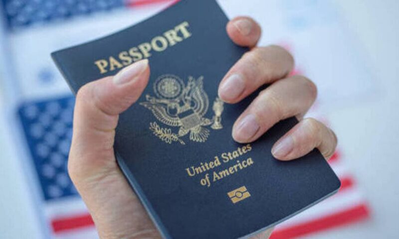 أكسيوس: ترامب يوقع أمرين تنفيذيين بشأن منح الجنسية بالولادة