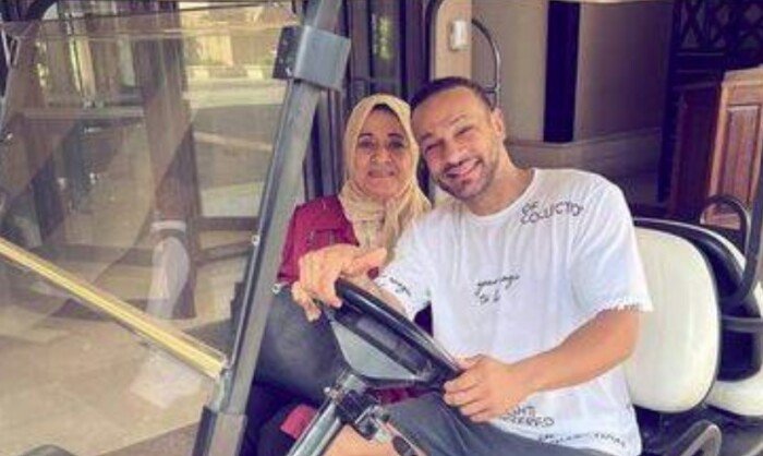 وفاة والدة الفنان محمد عطية