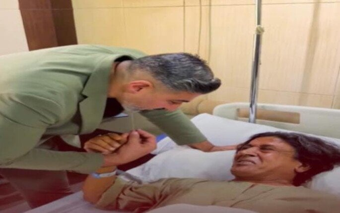 بعد إجرائه عملية جراحية.. تفاصيل زيارة ياسر جلال للفنان بدوي فهمي