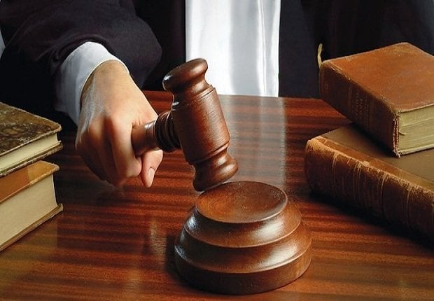لـ 9 أغسطس.. تأجيل محاكمة السائق المتهم بدهس جد وحفيدته على كورنيش النيل