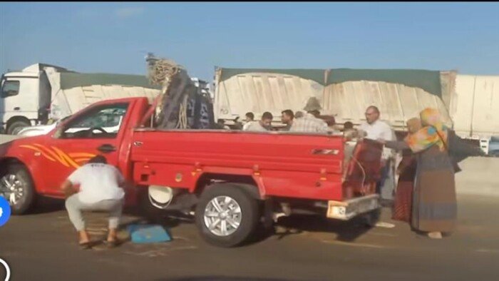 بالأسماء.. إصابة 15 عاملا في انقلاب سيارة ربع نقل جنوب بورسعيد