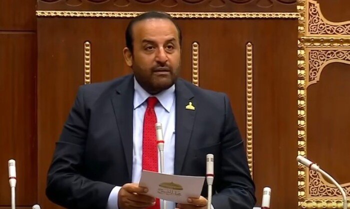محمد شبانة ينعى وفاة والدته بكلمات مؤثرة.. ويطلب من محبيها الدعاء لها