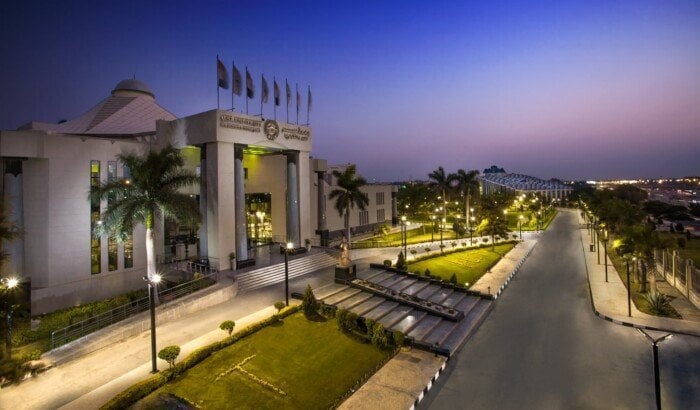 تنسيق الجامعات الخاصة 2026 في مصر.. الحد الأدنى للقبول بالكليات وقائمة المصروفات