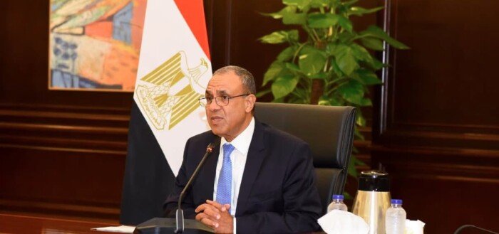 «دراسة الالتزامات العسكرية قبل القرار».. وزير الخارجية يحسم موقف مصر من المشاركة التحالف البحري