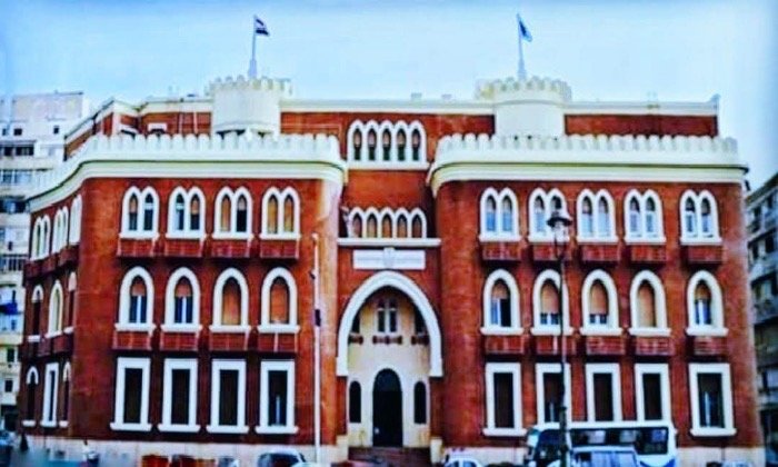 جامعة الإسكندرية تبحث تحديث منظومة البحث العلمي و دعم التحول الرقمي في العمل الأكاديمي و الإداري