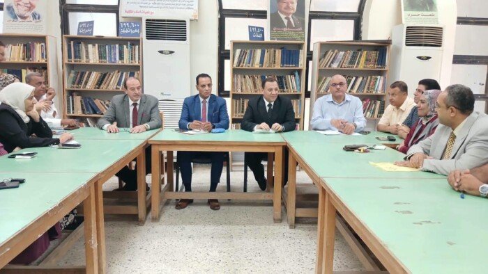 مدير «تعليم بني سويف»: الطالب والمعلم على رأس أولويات المرحلة المقبلة
