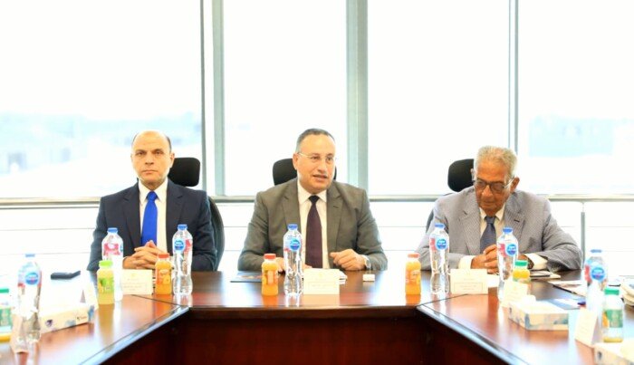مجلس أمناء جامعة طنطا الأهلية يبدأ مرحلته الجديدة برئاسة عمرو موسى