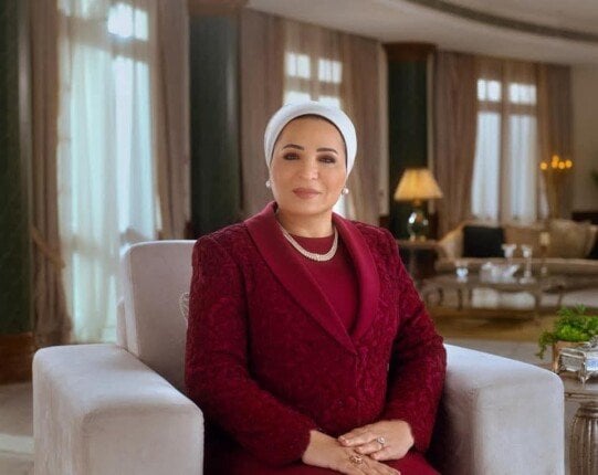 السيدة انتصار السيسي تهنئ الشعب المصري والأمتين العربية والإسلامية بذكرى المولد النبوي الشريف