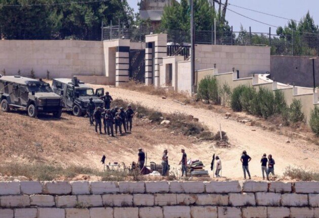 الأمم المتحدة: قوات الاحتلال تحاصر 3 عائلات فلسطينية داخل منازلهم جنوب نابلس