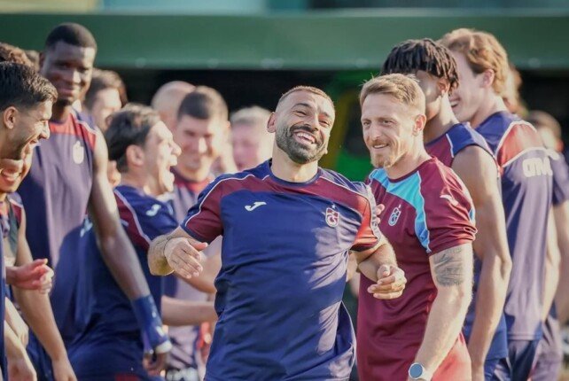 أول ظهور لـ محمد صلاح في تدريبات طرابزون سبور «صور»