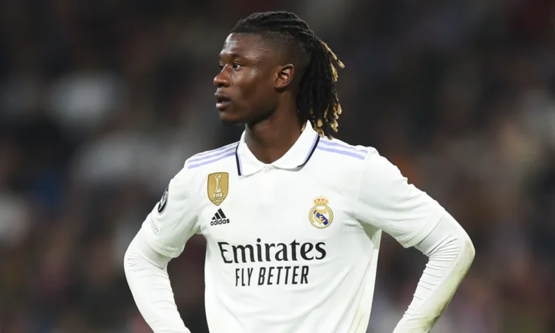 بعد عرض مانشستر يونايتد.. كامافينجا يحدد موقفه من الرحيل عن ريال مدريد