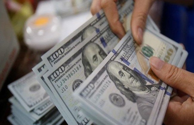 ضبط قضايا اتجار في العملات الأجنبية بقيمة 5 ملايين جنيه