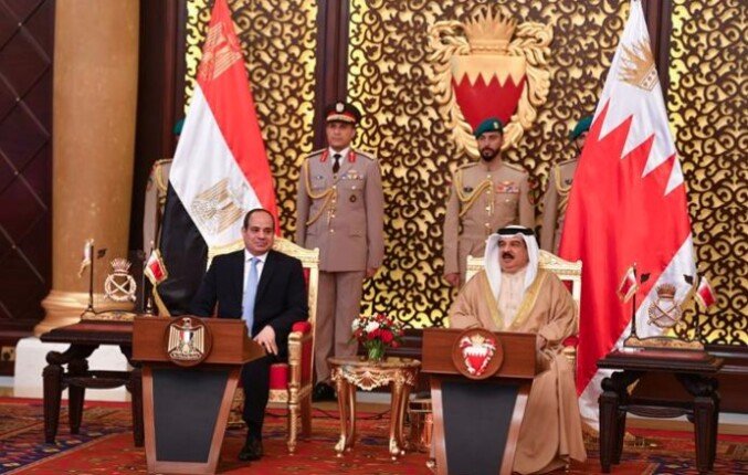 ملك البحرين يشيد بموقف مصر الداعم لأمن البحرين ودول الخليج