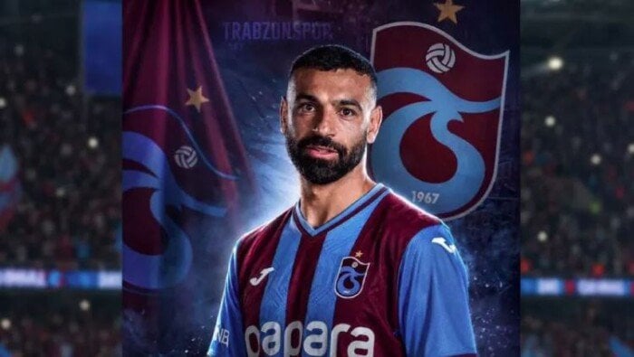 بالصور.. محمد صلاح يغادر اليونان متجهًا إلى إسطنبول على متن طائرة خاصة