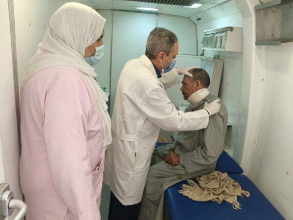 علاج وتحاليل بالمجان.. انطلاق قافلة طبية في منشأة المغالقة بملوي غدًا