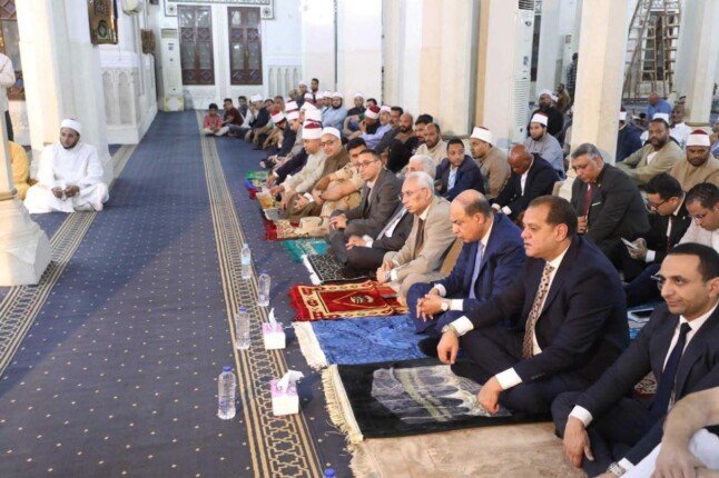 محافظ المنيا ورئيس الجامعة يشهدان احتفالية الأوقاف بذكرى المولد النبوي