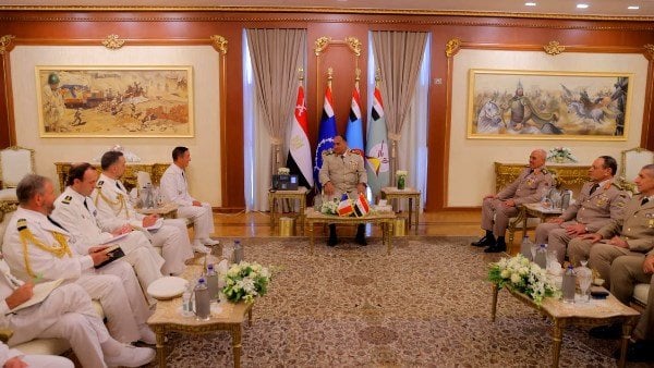 وزير الدفاع ورئيس الأركان يلتقيان رئيس هيئة الأركان العامة للجيوش الفرنسية