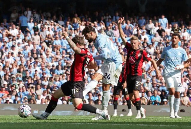 مانشستر سيتي يقلب الطاولة على بورنموث بثنائية في الدوري الإنجليزي «فيديو»