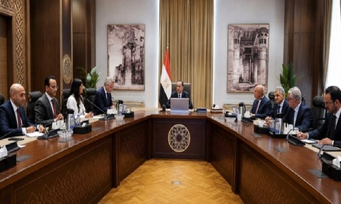 «ميرسك» و«هاباغ-لويد» تعيدان خدمة AE19 للعبور عبر قناة السويس