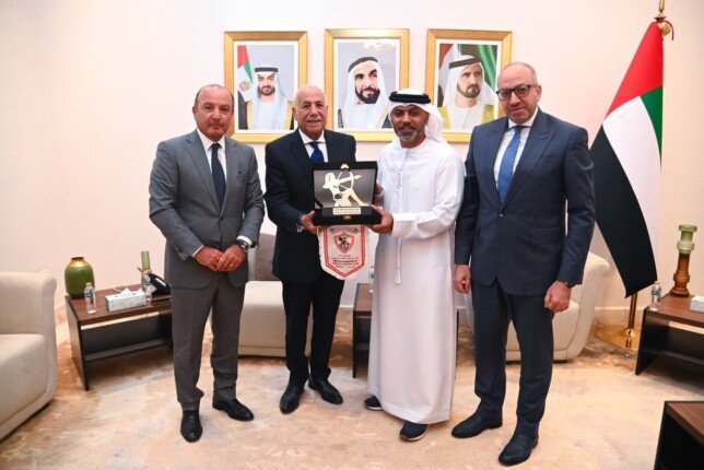 وفد الزمالك يزور السفير الإماراتي بالقاهرة ويشيد بدور الجماهير