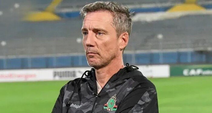 الكويت الكويتي ينهي تعاقده مع ألكسندر سانتوس بالتراضي