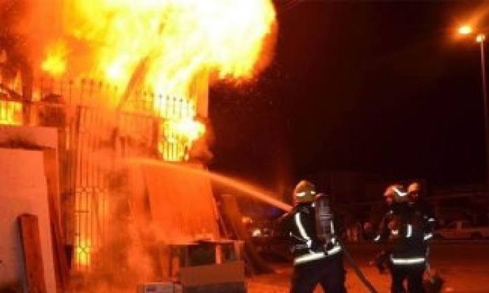 السيطرة على حريق مصنع أحذية دون خسائر بشرية بالقليوبية