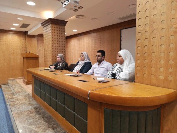 رئيس أمانة الصحة النفسية يبحث تطوير الأداء ورفع كفاءة الخدمات بمستشفى العباسية والخانكة
