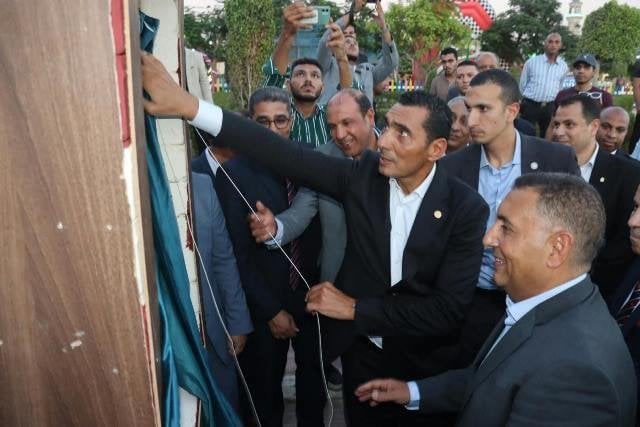 محافظ القليوبية ووزير الشباب والرياضة يفتتحان عددًا من المنشآت بنادي العبور الرياضي