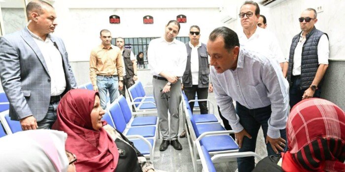 يخدم 47 ألف مواطن.. تفاصيل جولة رئيس الوزراء بمركز طب الأسرة في «سندبسط»