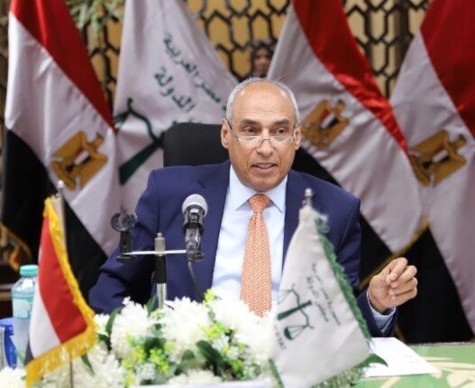 رئيس مجلس الدولة يستعرض مقترحات خطة تطوير العمل داخل مجلس الدولة