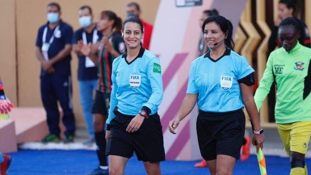 ثنائي مصري يدير مواجهة غانا والكاميرون في أمم أفريقيا للسيدات