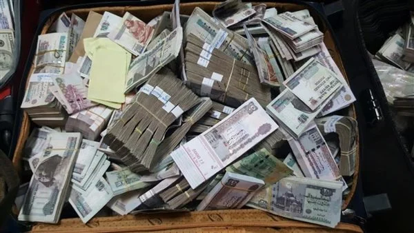 قضايا بـ 16 مليون جنيه.. ضربات متلاحقة ضد تجار العملة الأجنبية