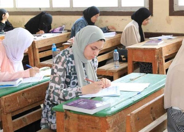 جدول وموعد بدء امتحانات الدور الثاني لطلاب الثانوية العامة 2026